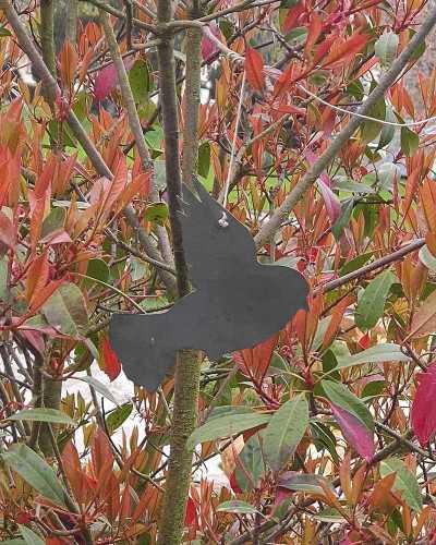 Silhouette - Oiseau à suspendre en acier corten (Métal) pour la décoration de jardin !