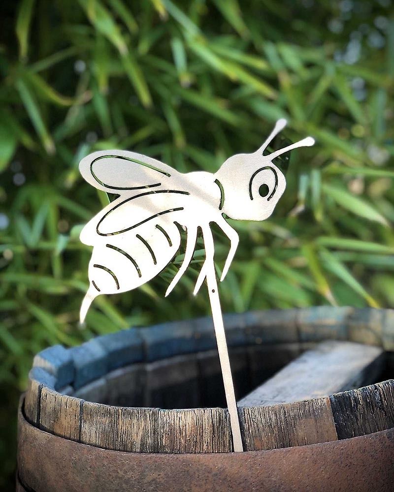 Silhouette - Abeille à piquer en acier corten (Métal) pour la décoration de jardin !